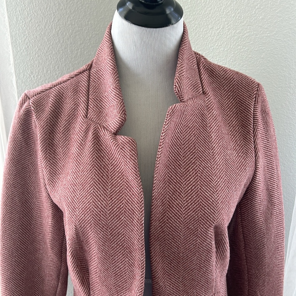 Jacket - Picture 2 of 11